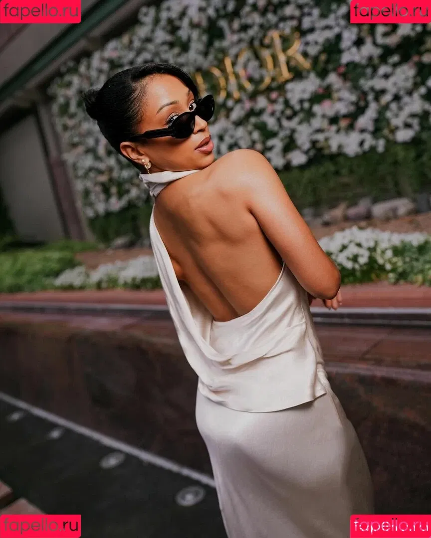 Liza Koshy / lizakoshy Onlyfans Photo Gallery 