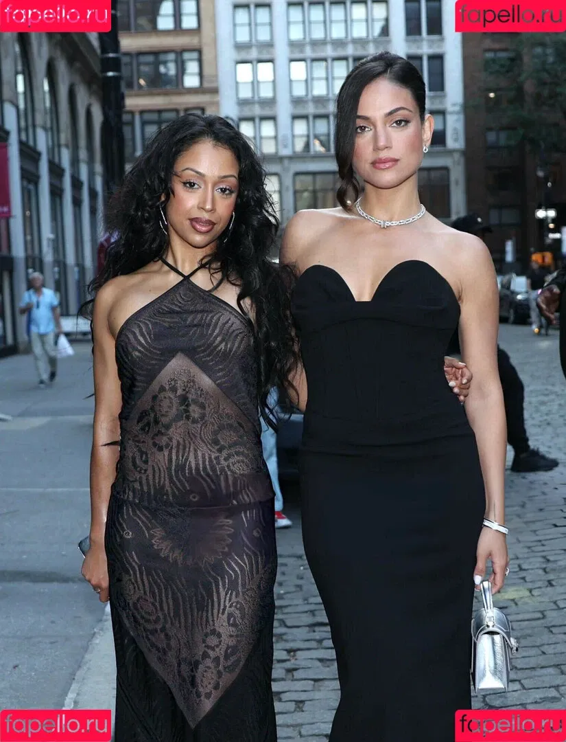 Liza Koshy / lizakoshy Onlyfans Photo Gallery 