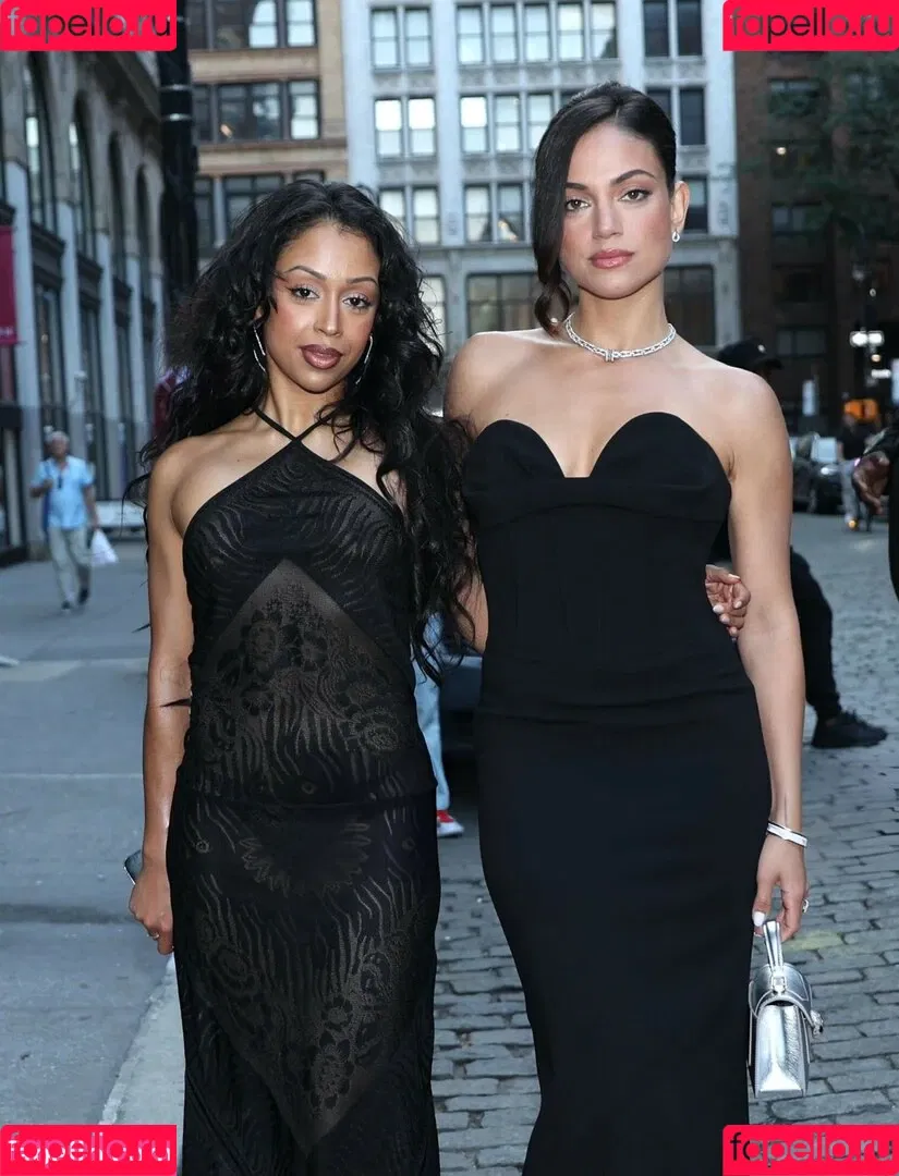 Liza Koshy / lizakoshy Onlyfans Photo Gallery 