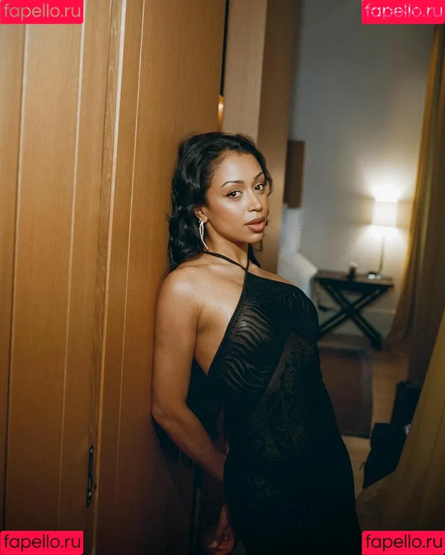 Liza Koshy / lizakoshy Onlyfans Photo Gallery 
