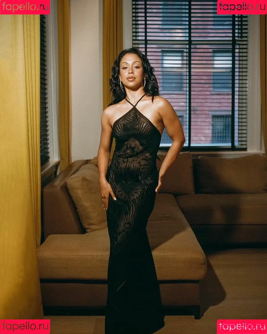 Liza Koshy / lizakoshy Onlyfans Photo Gallery 