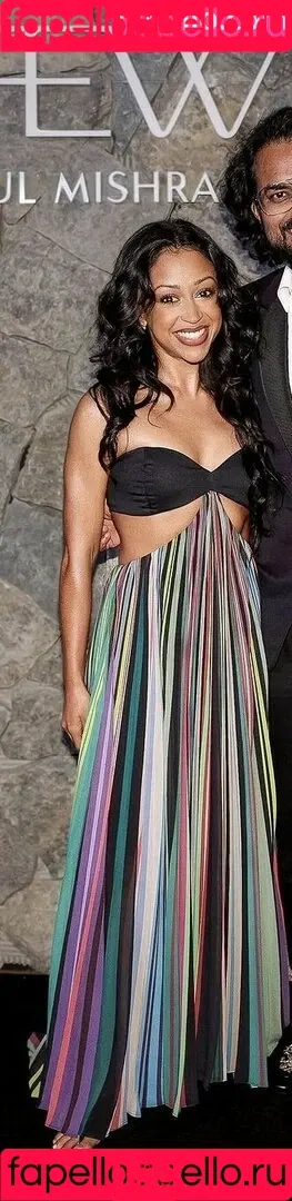 Liza Koshy / lizakoshy Onlyfans Photo Gallery 