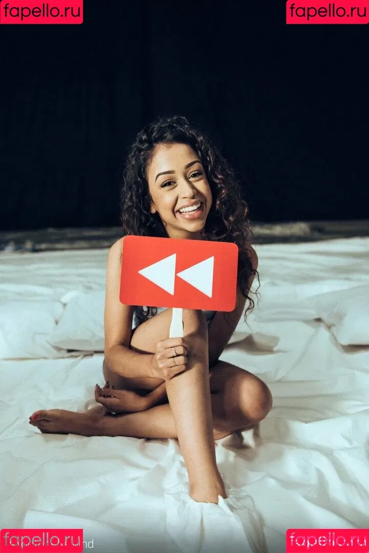 Liza Koshy / lizakoshy Onlyfans Photo Gallery 