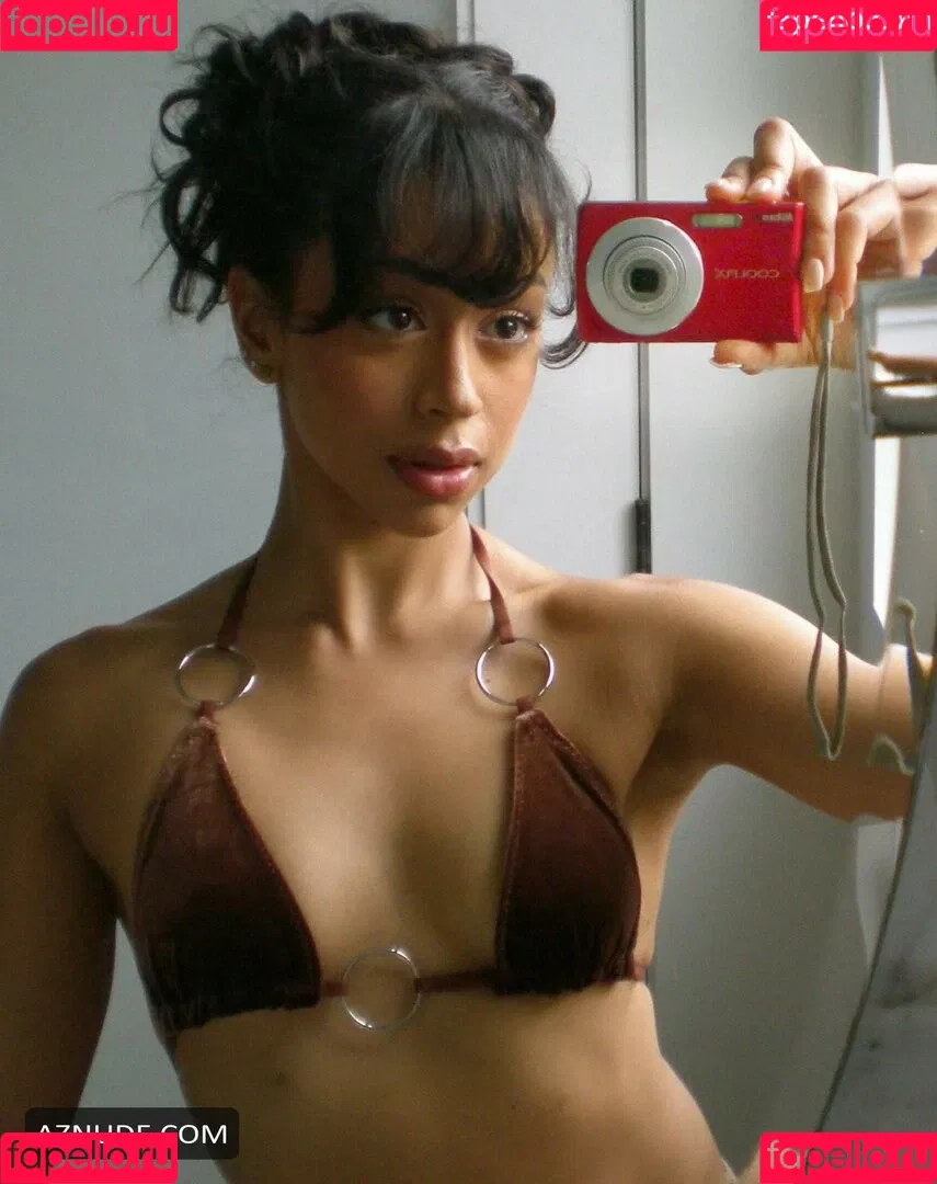 Liza Koshy / lizakoshy Onlyfans Photo Gallery 