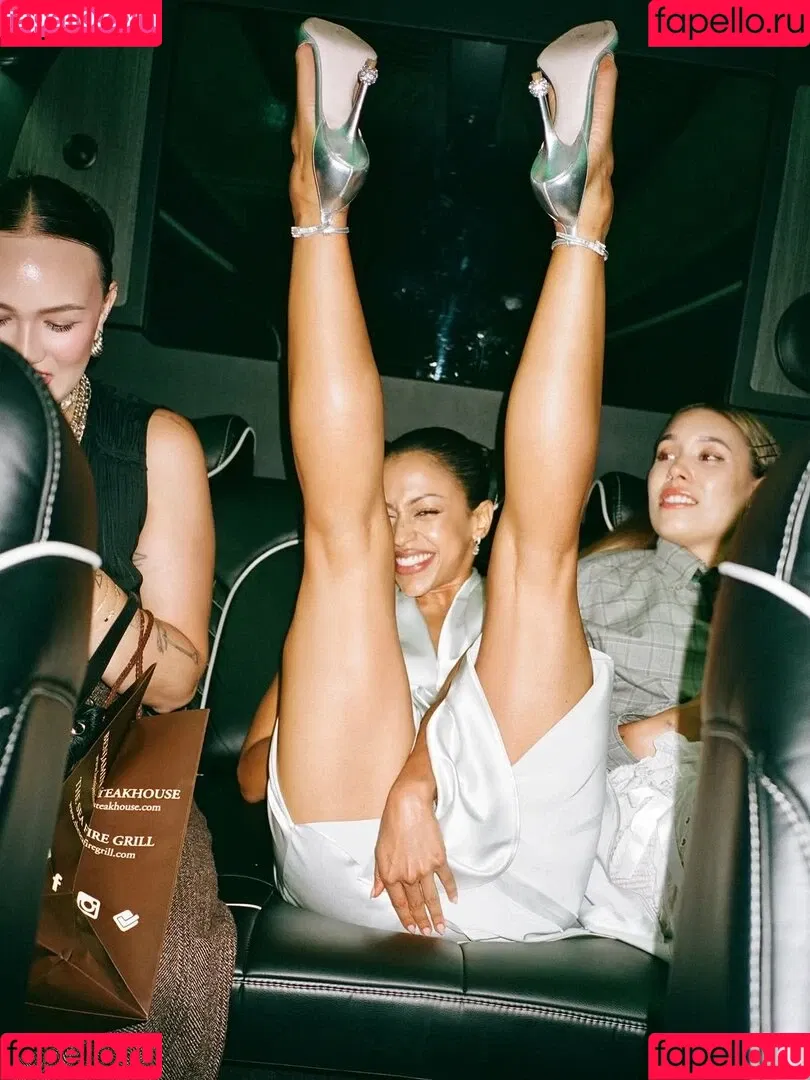 Liza Koshy / lizakoshy Onlyfans Photo Gallery 