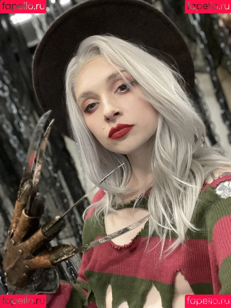 Poisonne / Poisonneus Onlyfans Photo Gallery 