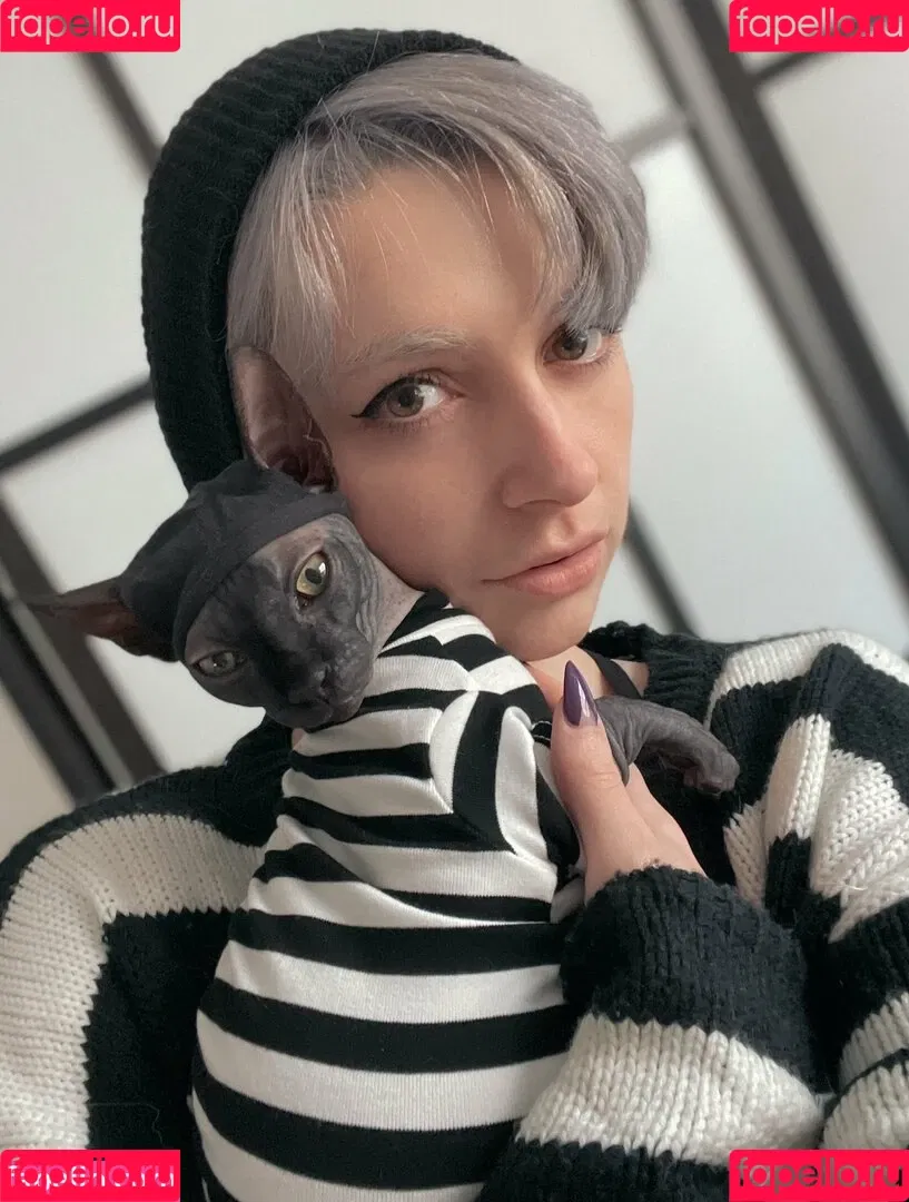 Poisonne / Poisonneus Onlyfans Photo Gallery 