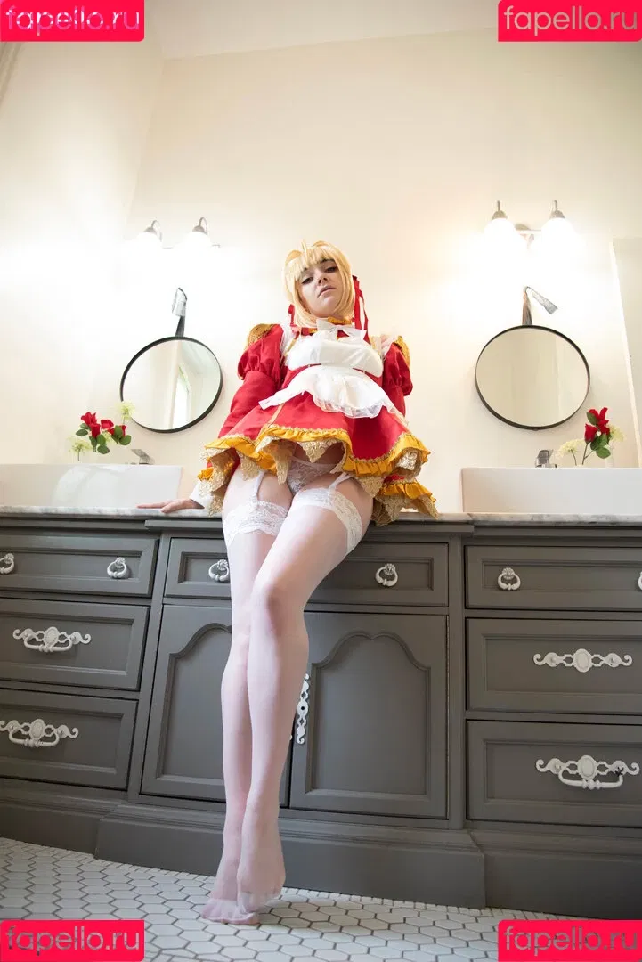 Poisonne / Poisonneus Onlyfans Photo Gallery 