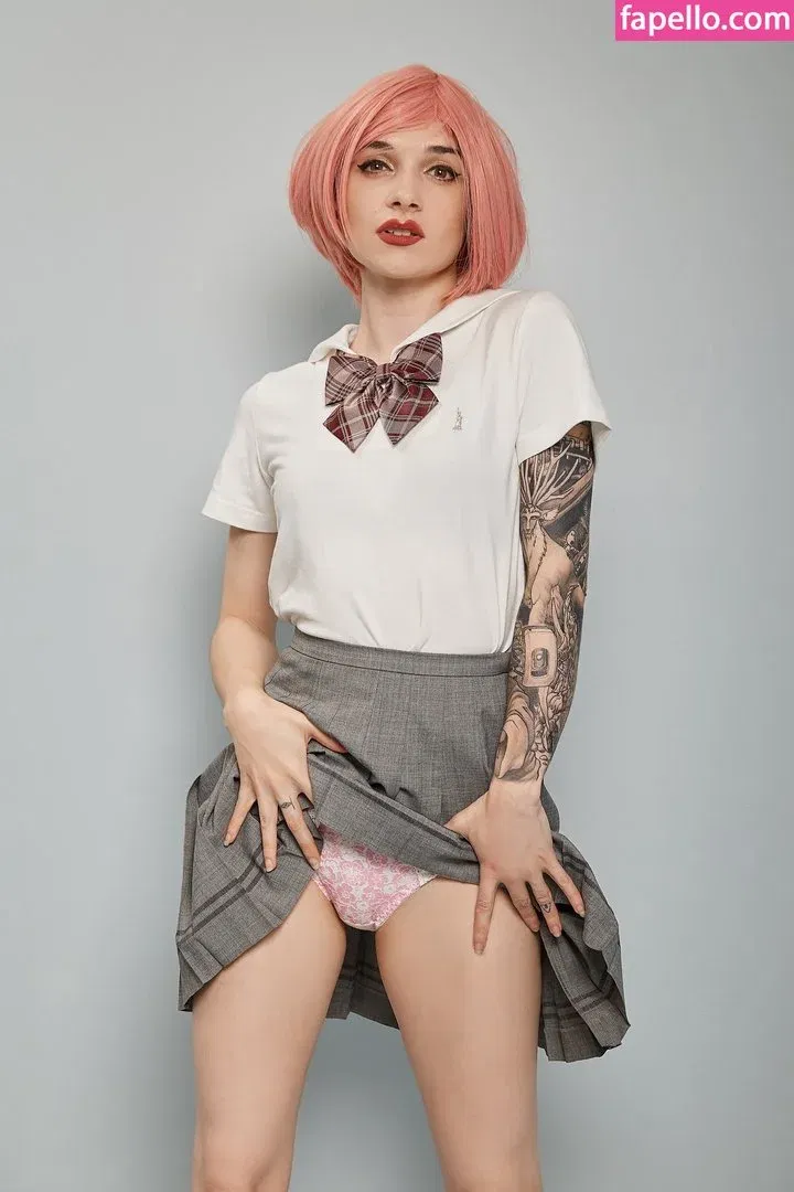 Poisonne / Poisonneus Onlyfans Photo Gallery 