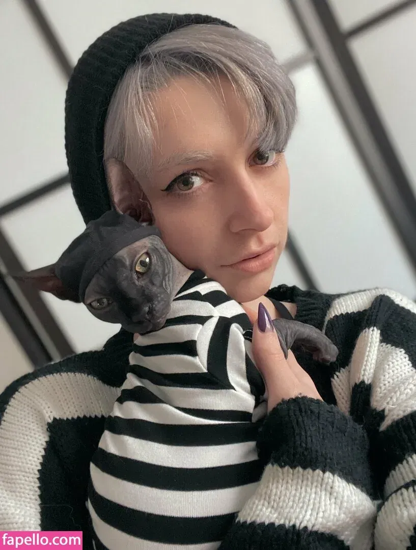 Poisonne / Poisonneus Onlyfans Photo Gallery 