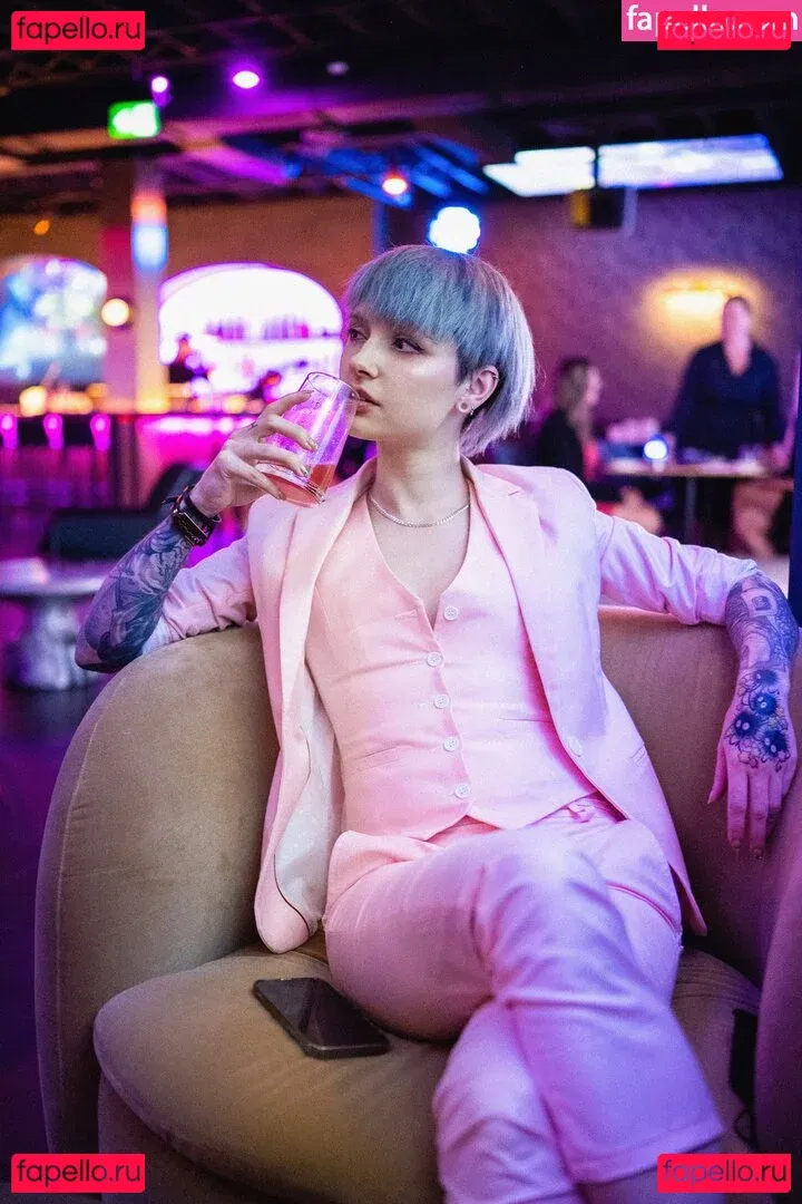 Poisonne / Poisonneus Onlyfans Photo Gallery 