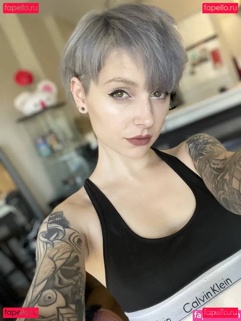 Poisonne / Poisonneus Onlyfans Photo Gallery 