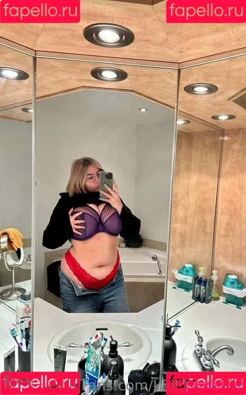 boobsrealm_com / k8it_lyn5683 / thetopmodelstv Onlyfans Photo Gallery 