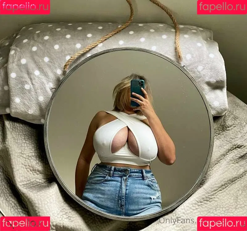 boobsrealm_com / k8it_lyn5683 / thetopmodelstv Onlyfans Photo Gallery 