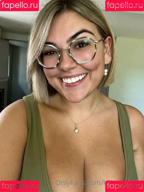 boobsrealm_com / k8it_lyn5683 / thetopmodelstv Onlyfans Photo Gallery 