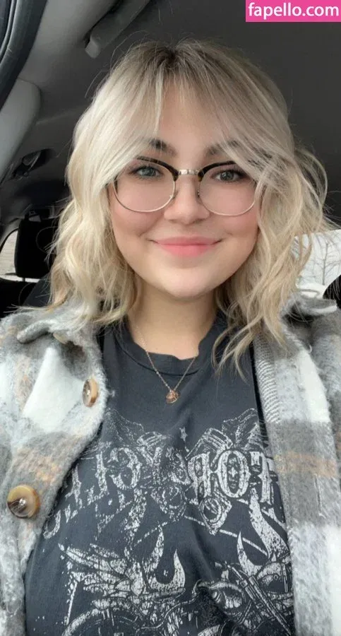 boobsrealm_com / k8it_lyn5683 / thetopmodelstv Onlyfans Photo Gallery 