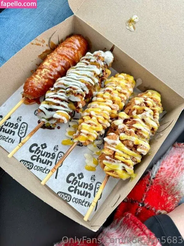 boobsrealm_com / k8it_lyn5683 / thetopmodelstv Onlyfans Photo Gallery 