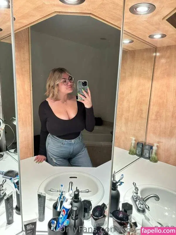 boobsrealm_com / k8it_lyn5683 / thetopmodelstv Onlyfans Photo Gallery 