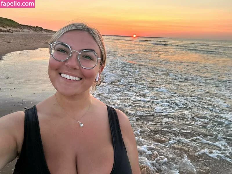 boobsrealm_com / k8it_lyn5683 / thetopmodelstv Onlyfans Photo Gallery 