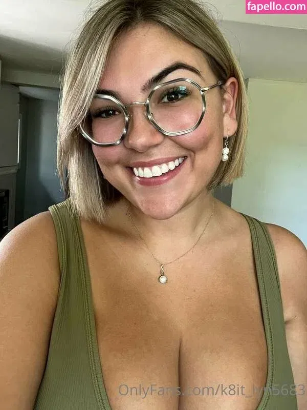 boobsrealm_com / k8it_lyn5683 / thetopmodelstv Onlyfans Photo Gallery 