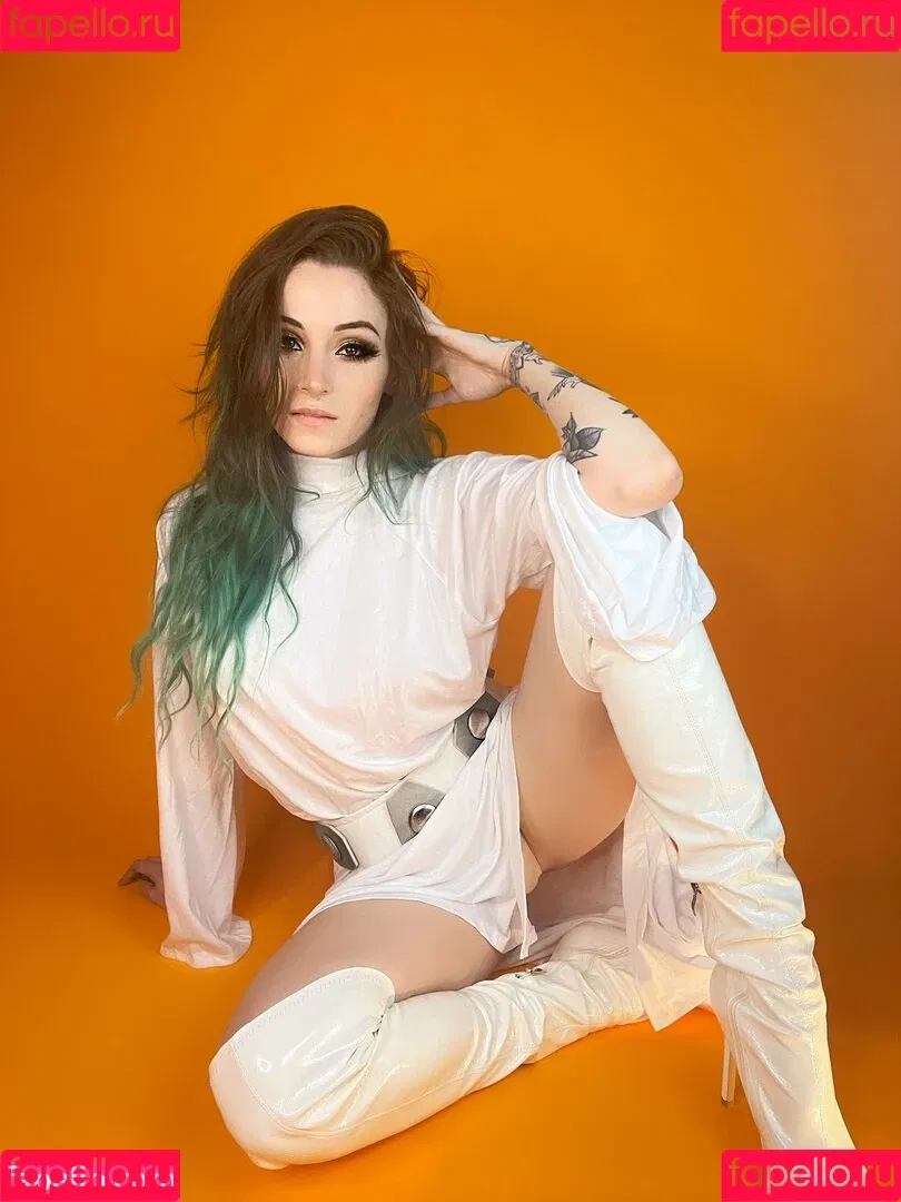 All Sets / Kayla Erin / itskaylaerin / kaylaerin Onlyfans Photo Gallery 