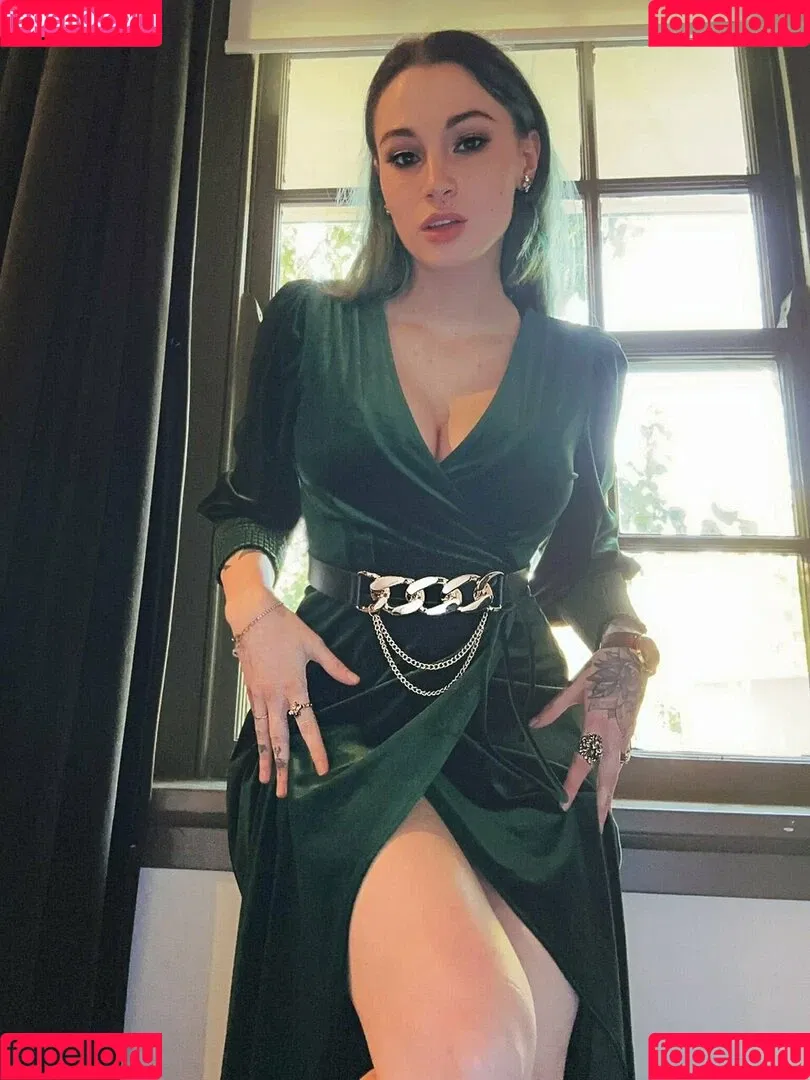 All Sets / Kayla Erin / itskaylaerin / kaylaerin Onlyfans Photo Gallery 