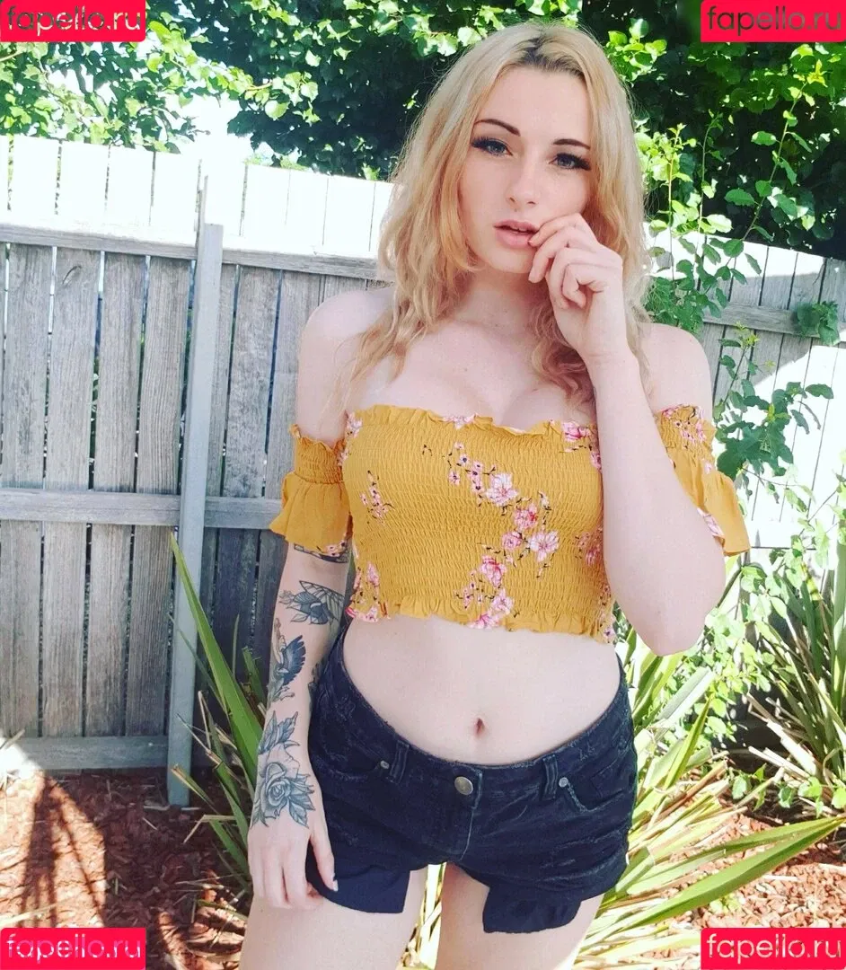 All Sets / Kayla Erin / itskaylaerin / kaylaerin Onlyfans Photo Gallery 