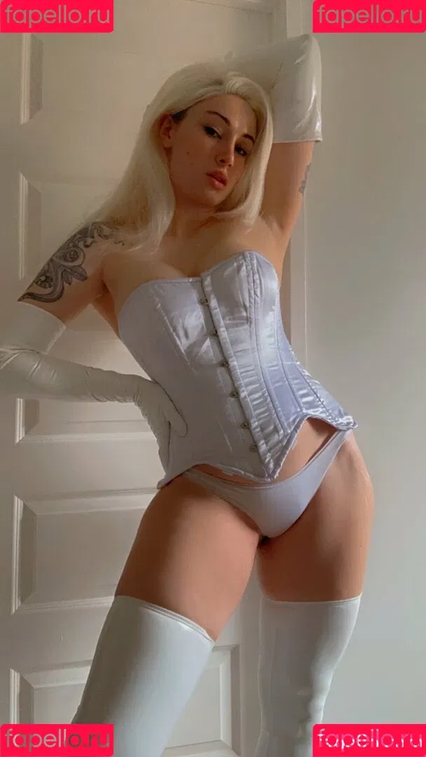 All Sets / Kayla Erin / itskaylaerin / kaylaerin Onlyfans Photo Gallery 