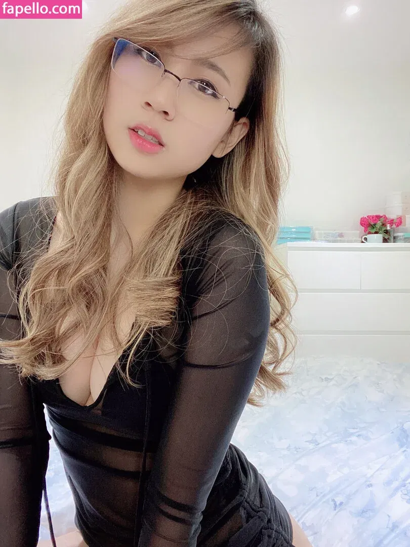 MitsukiBb / MitsukiBby Onlyfans Photo Gallery 