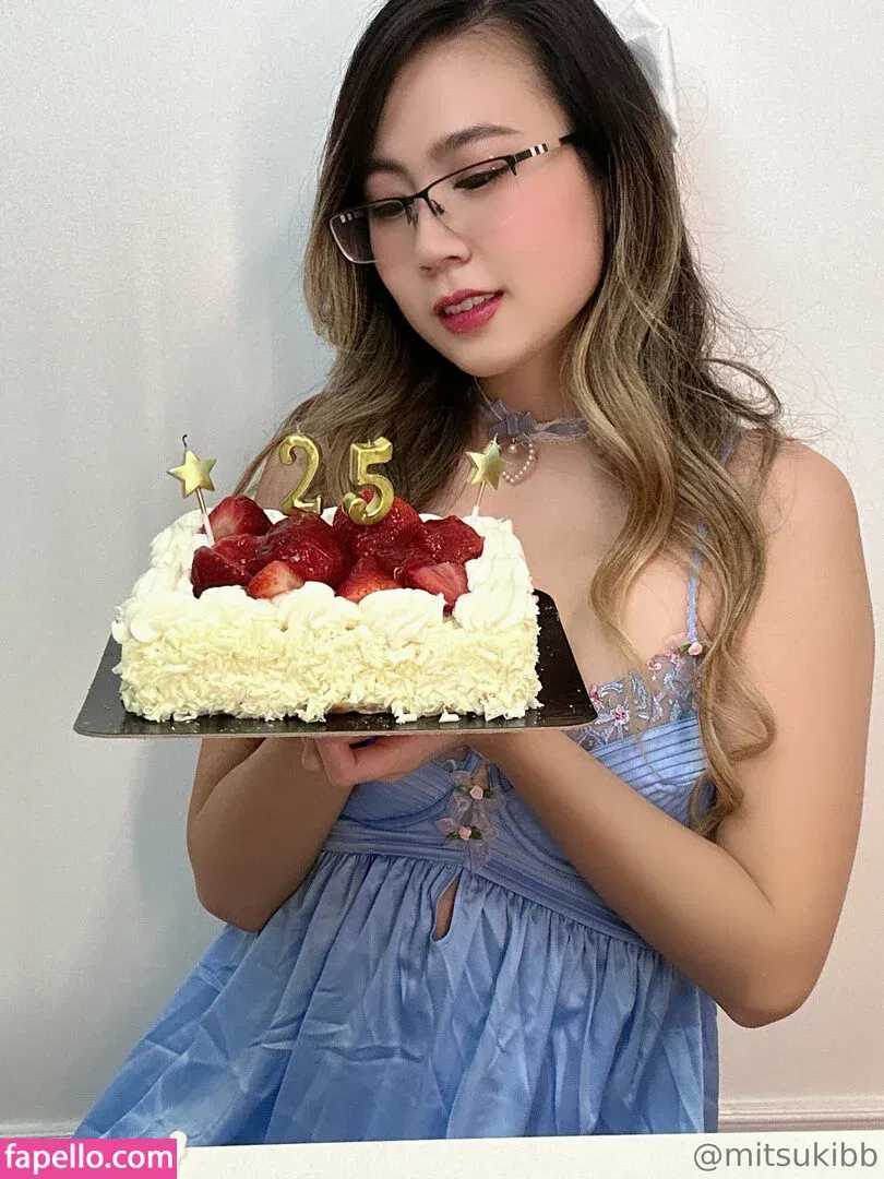 MitsukiBb / MitsukiBby Onlyfans Photo Gallery 