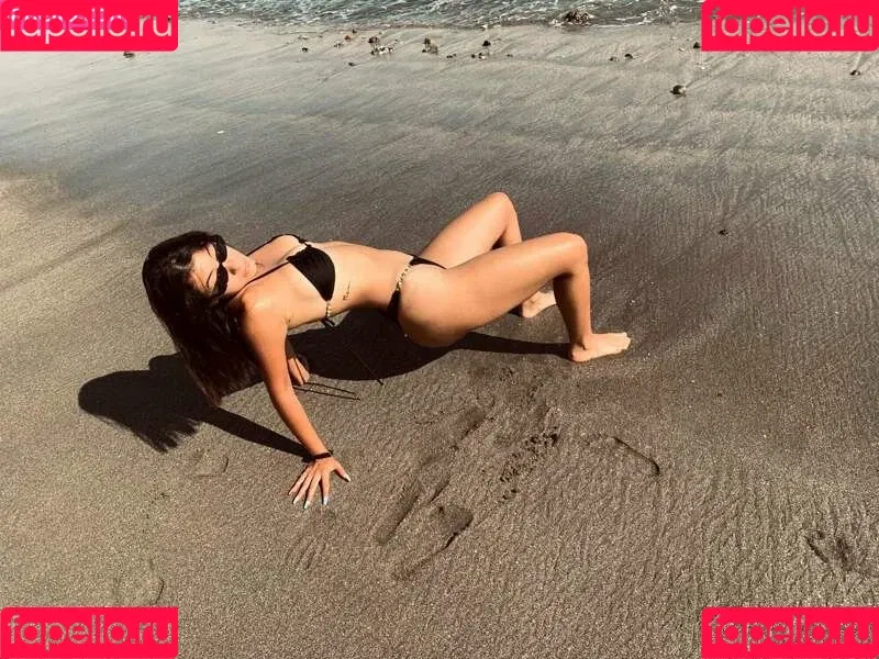 Camila Valencia / camila_valencia / camilevalencia / cavbb / https: / motocami Onlyfans Photo Gallery 