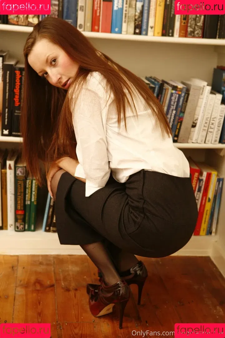 sophiasmithuk / sophiaxsmith Onlyfans Photo Gallery 