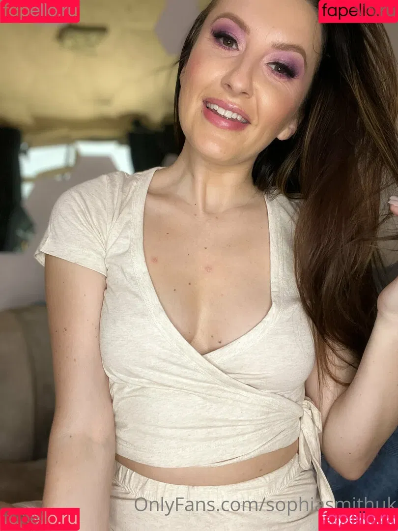 sophiasmithuk / sophiaxsmith Onlyfans Photo Gallery 