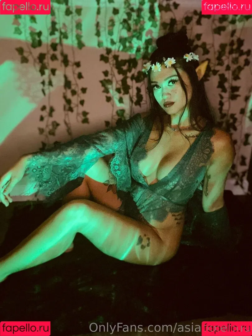 asiapolerina / biology_beauty Onlyfans Photo Gallery 