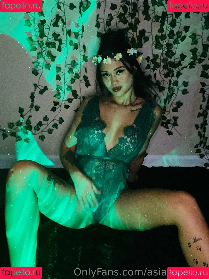 asiapolerina / biology_beauty Onlyfans Photo Gallery 