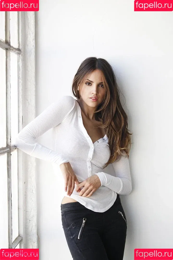 Eiza Gonzalez / eizagonzalez / elisagonz Onlyfans Photo Gallery 