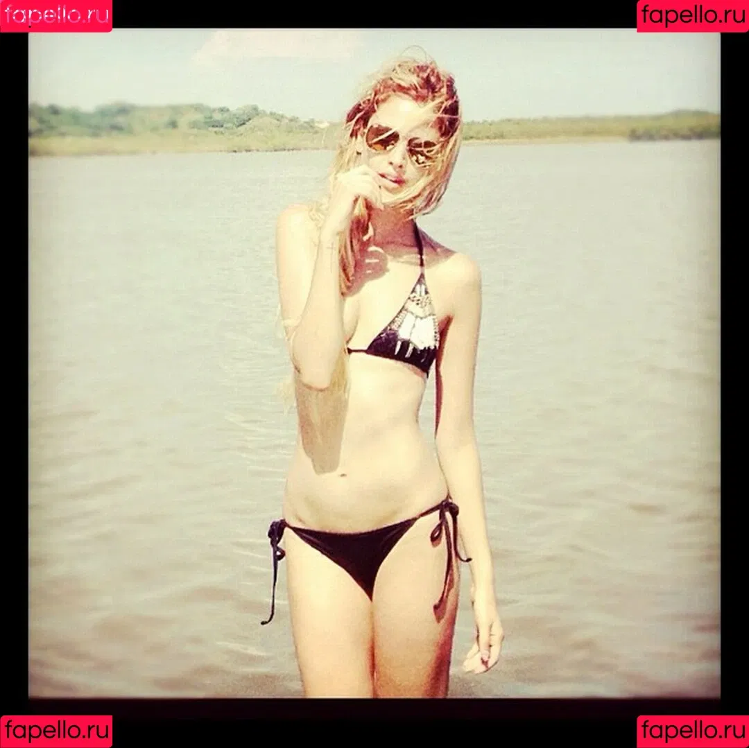 Eiza Gonzalez / eizagonzalez / elisagonz Onlyfans Photo Gallery 