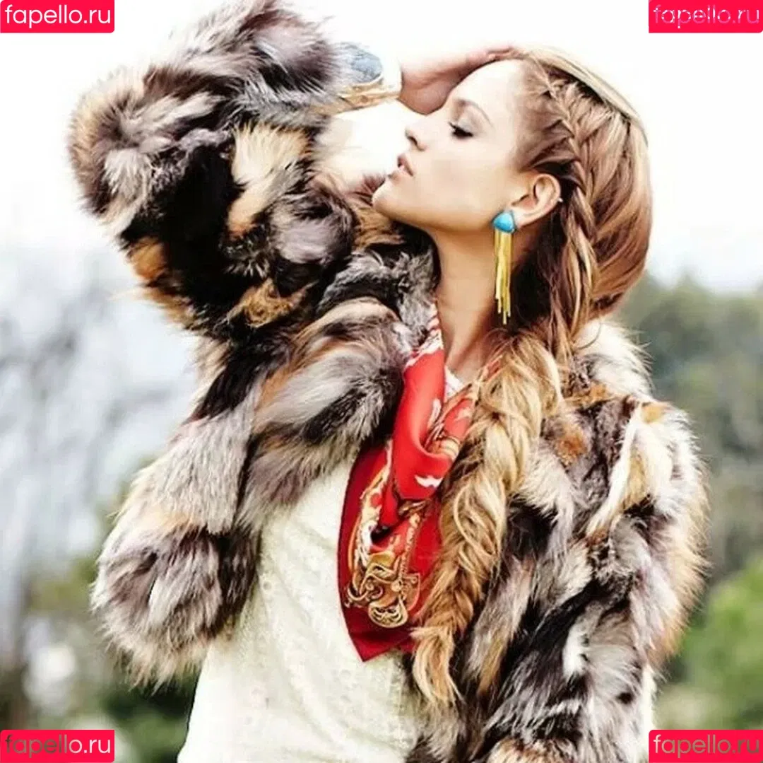 Eiza Gonzalez / eizagonzalez / elisagonz Onlyfans Photo Gallery 