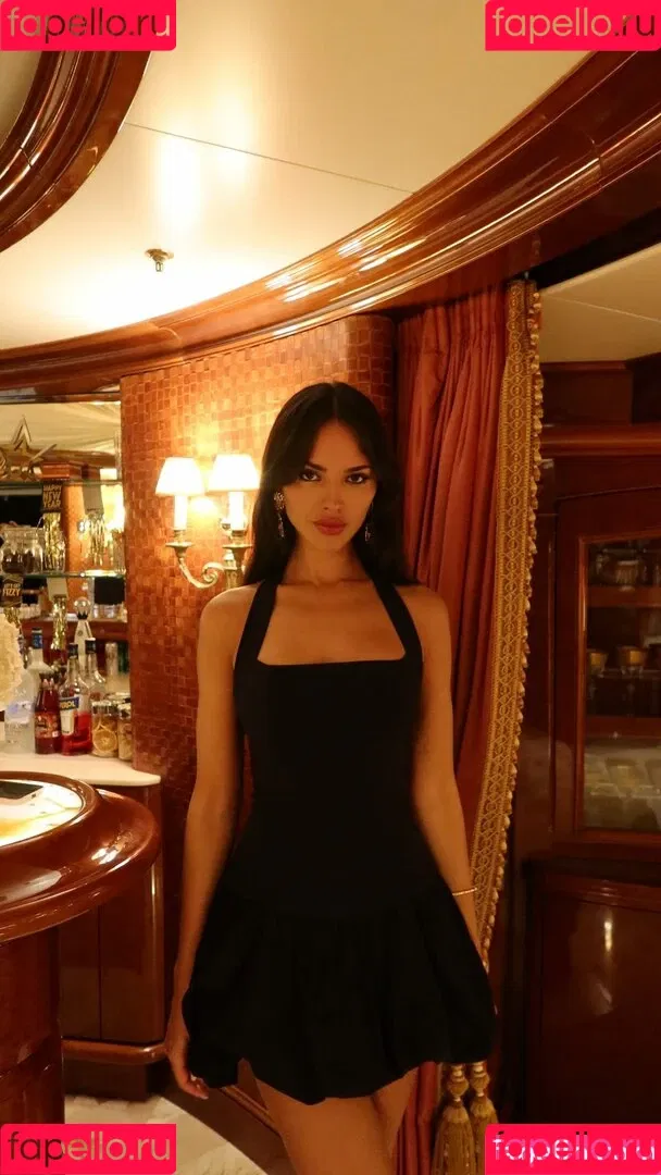 Eiza Gonzalez / eizagonzalez / elisagonz Onlyfans Photo Gallery 