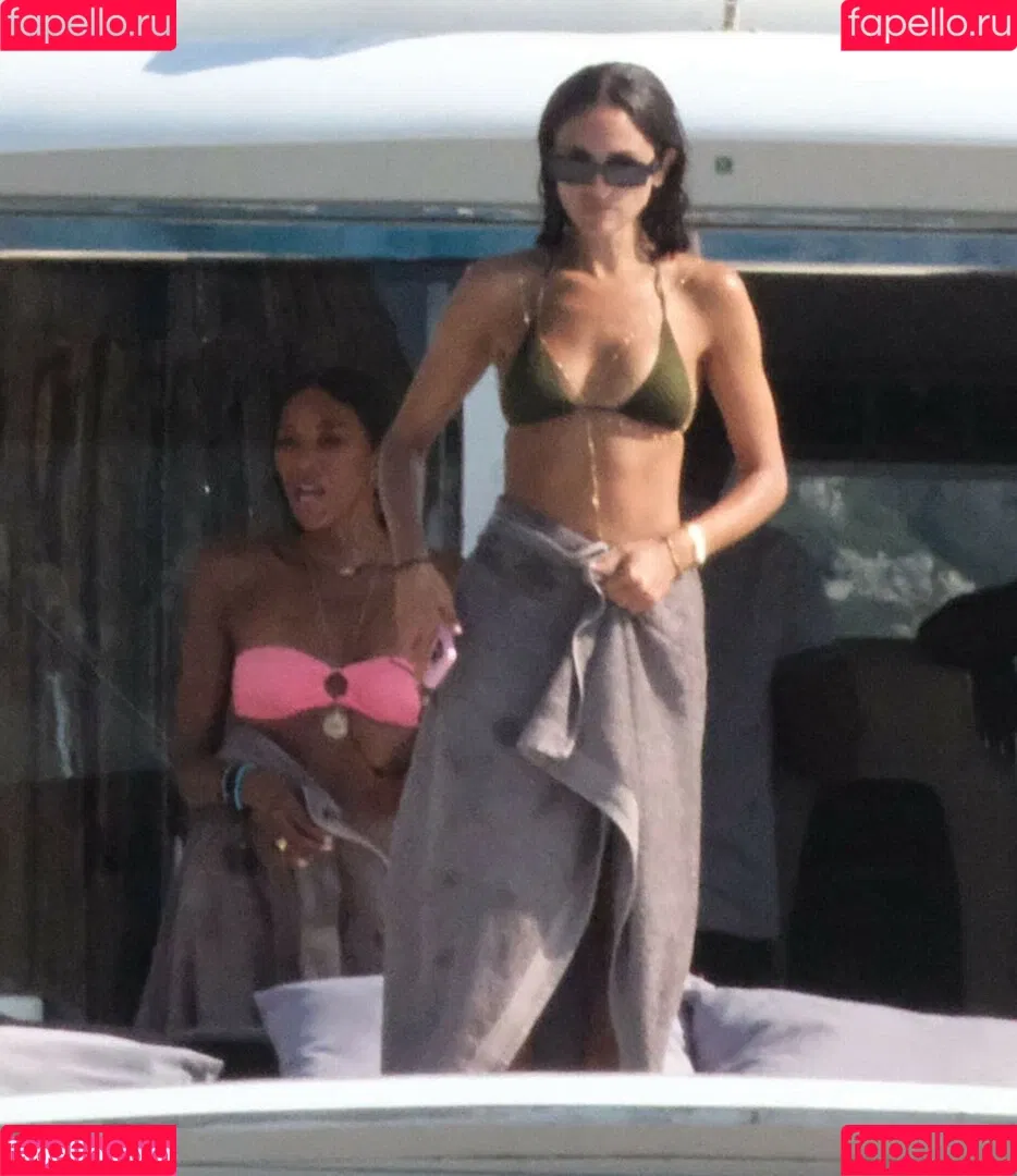 Eiza Gonzalez / eizagonzalez / elisagonz Onlyfans Photo Gallery 