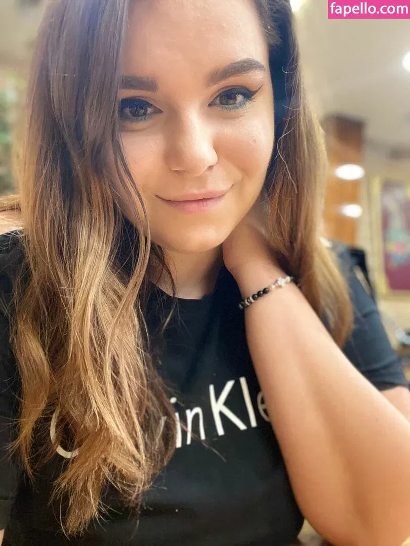 Prettyaly / prettyaly__ Onlyfans Photo Gallery 