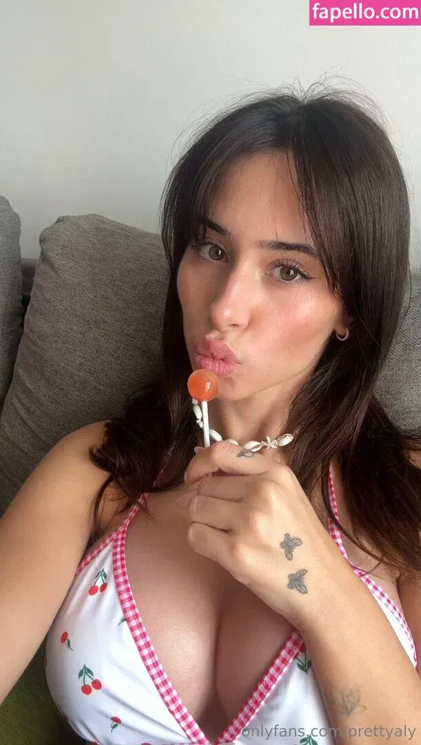 Prettyaly / prettyaly__ Onlyfans Photo Gallery 