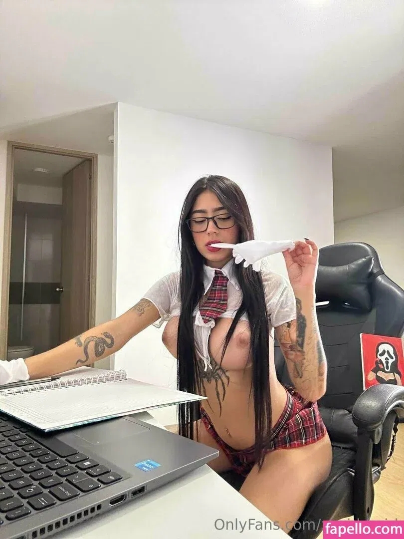 X_spidergirl Onlyfans Photo Gallery 