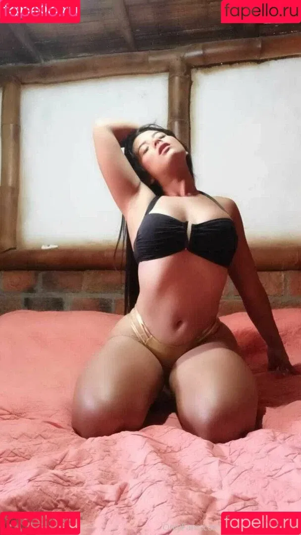 Alejandra Quiroz / alejandraquiroz_f Onlyfans Photo Gallery 