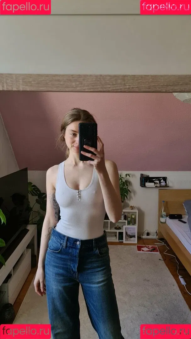 kalemia / lil_hanne / lilhanne Onlyfans Photo Gallery 