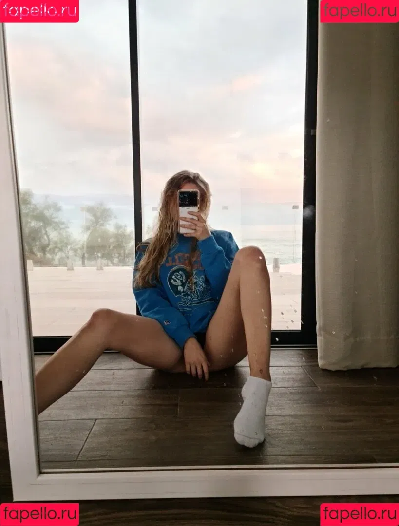 kalemia / lil_hanne / lilhanne Onlyfans Photo Gallery 