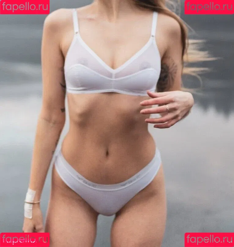 kalemia / lil_hanne / lilhanne Onlyfans Photo Gallery 