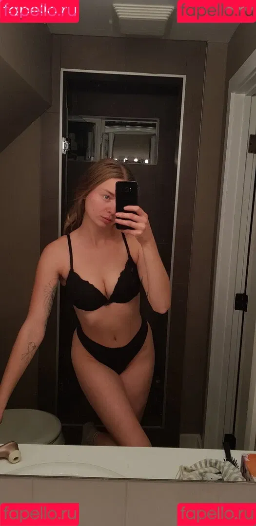 kalemia / lil_hanne / lilhanne Onlyfans Photo Gallery 