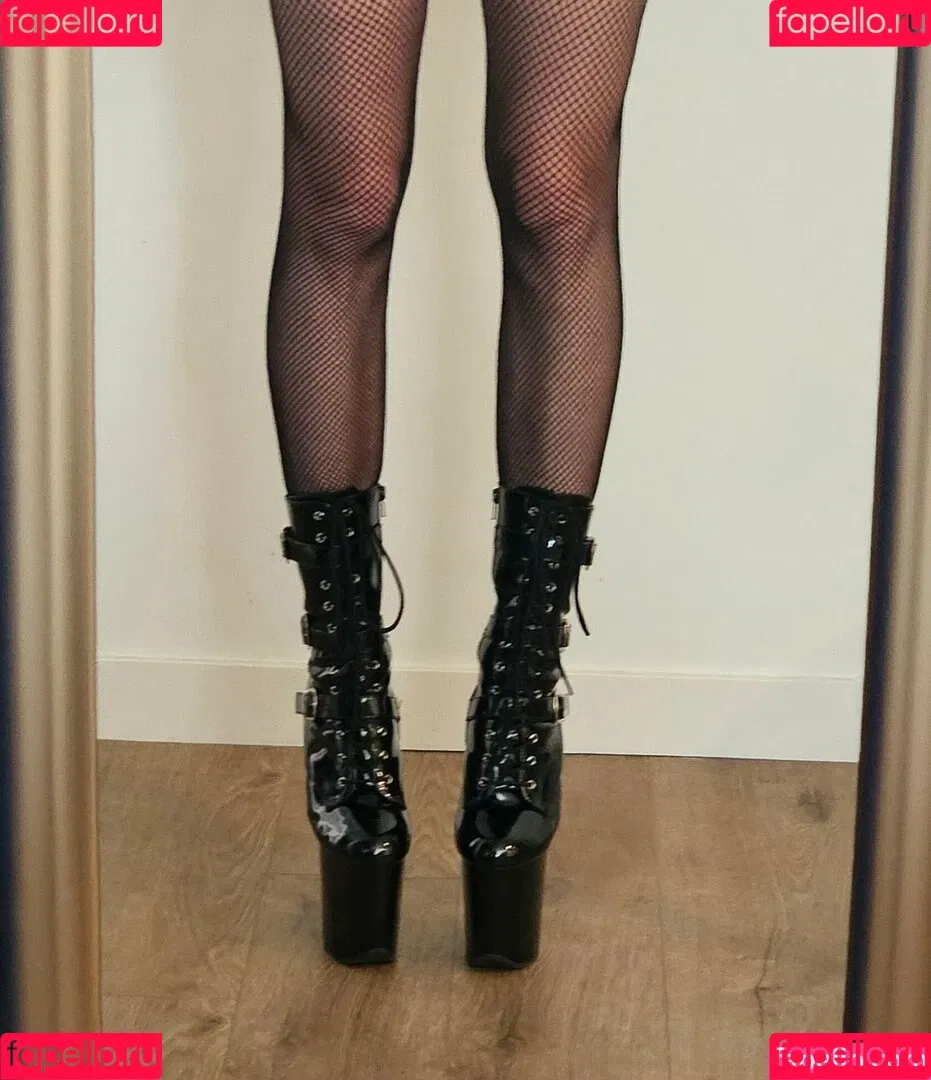 kalemia / lil_hanne / lilhanne Onlyfans Photo Gallery 