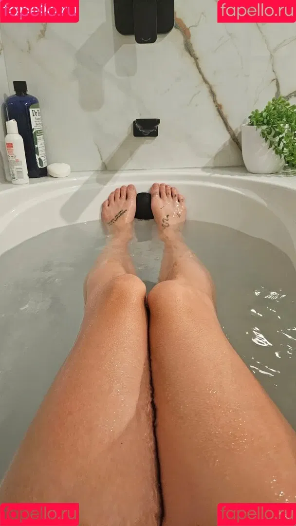 kalemia / lil_hanne / lilhanne Onlyfans Photo Gallery 